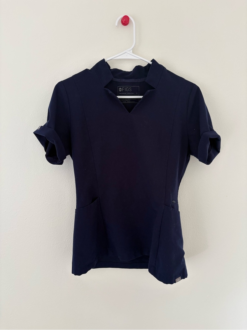 FIGS Inala Slim Women's Navy Medical Scrub Top Technical Collection V Neck